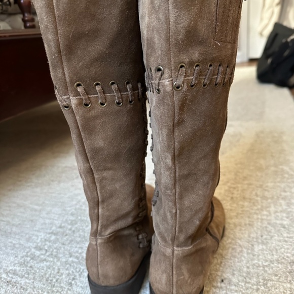Brown Suede Boots Sz 8 - Picture 4 of 5